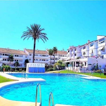 Apartamento En Mijas Con Terraza, Capacidad Para 5 Personas Con Piscina De Temporada Málaga Kültér fotó