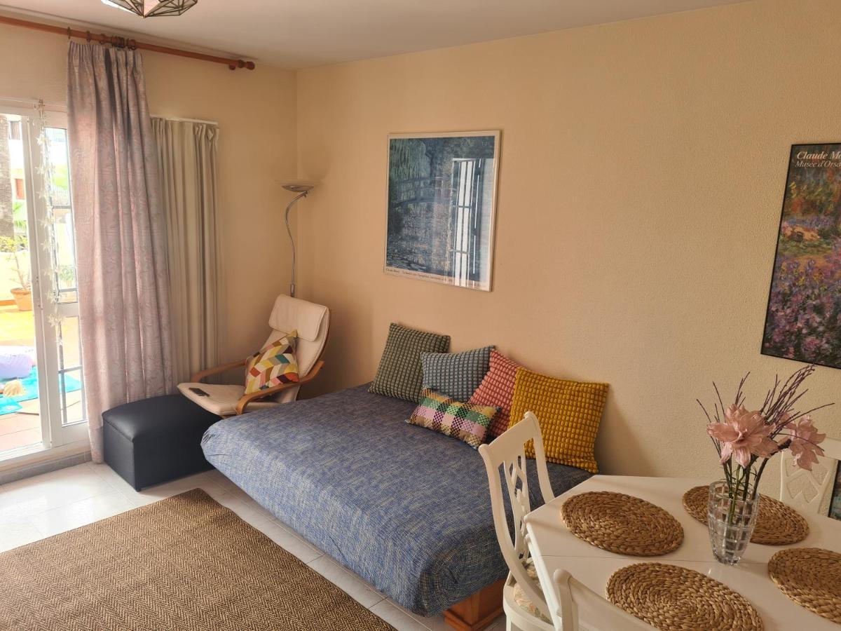 Apartamento En Mijas Con Terraza, Capacidad Para 5 Personas Con Piscina De Temporada Málaga Kültér fotó